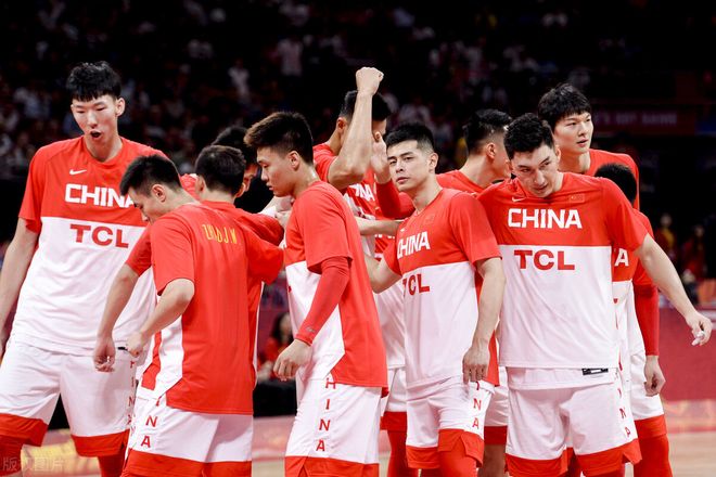 类形成对比 类形成对比